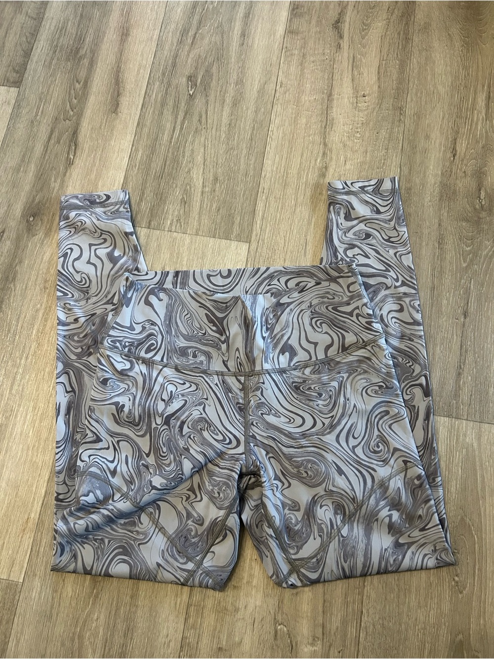 Lululemon gray and white marbled leggings